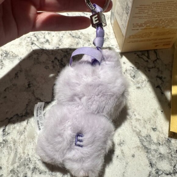 POP MART Labubu V4 The Monsters Pin For Love Alphabet Plush Pendant - Letter E - Picture 4 of 7